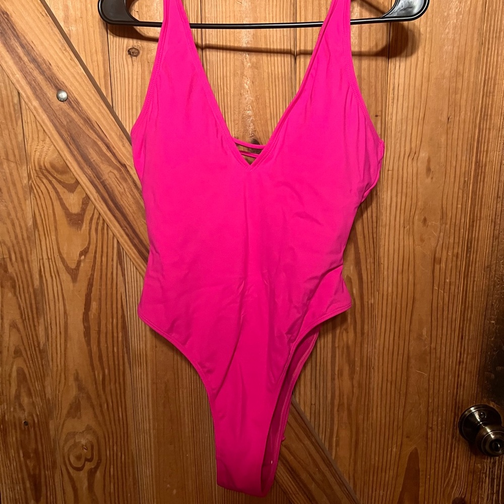 Hi-cut Plungey TA3 swimsuit M (medium) hot pink
